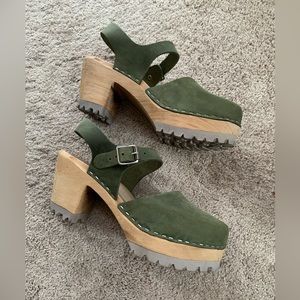 MIA Women’s ABBA Clog-Inspired Sandal, size 9